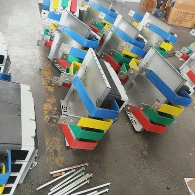 母排热缩保护管的施工图片